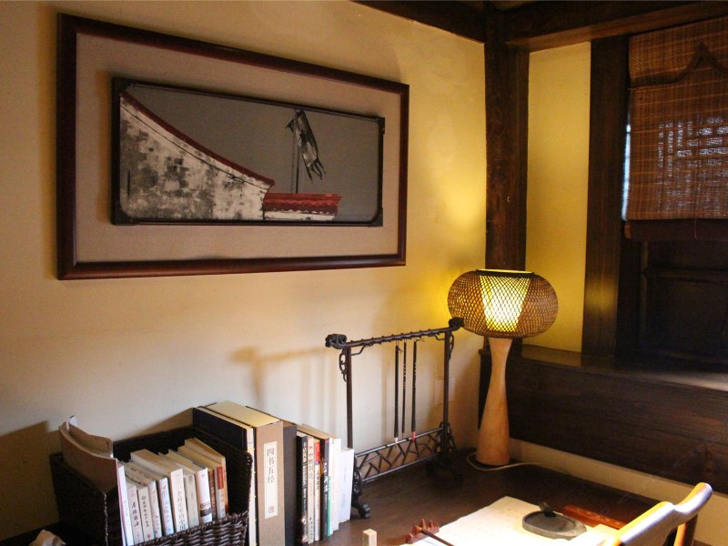 hotelPic