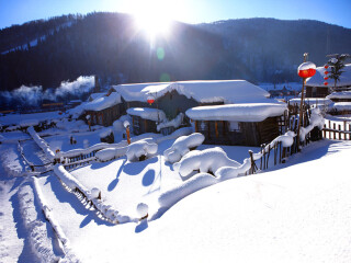亞布力滑雪旅游團(tuán)_亞布力滑雪旅游價(jià)格多少_亞布力滑雪游花多少錢(qián)