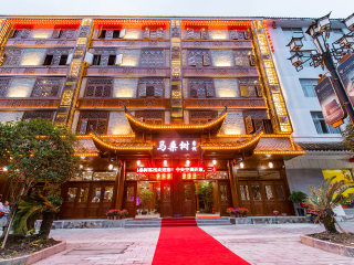 六月至张家界旅游_去张家界旅游组团_张家界旅游拍摄