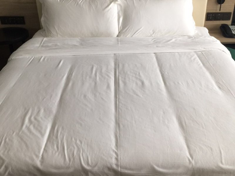 hotelPic