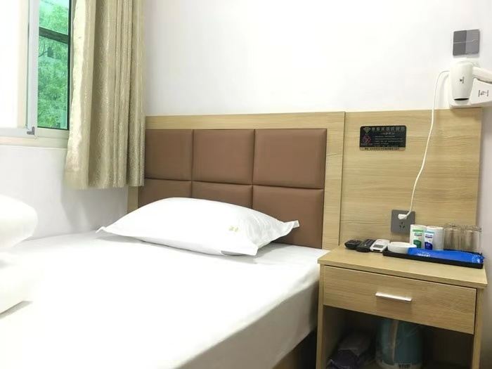 特惠大床房