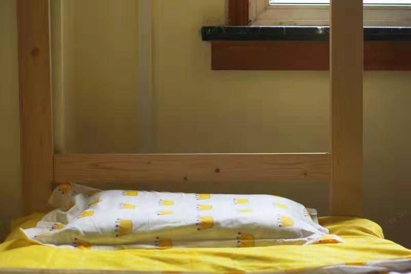 青春飞扬4人间(床位)(公共卫浴)