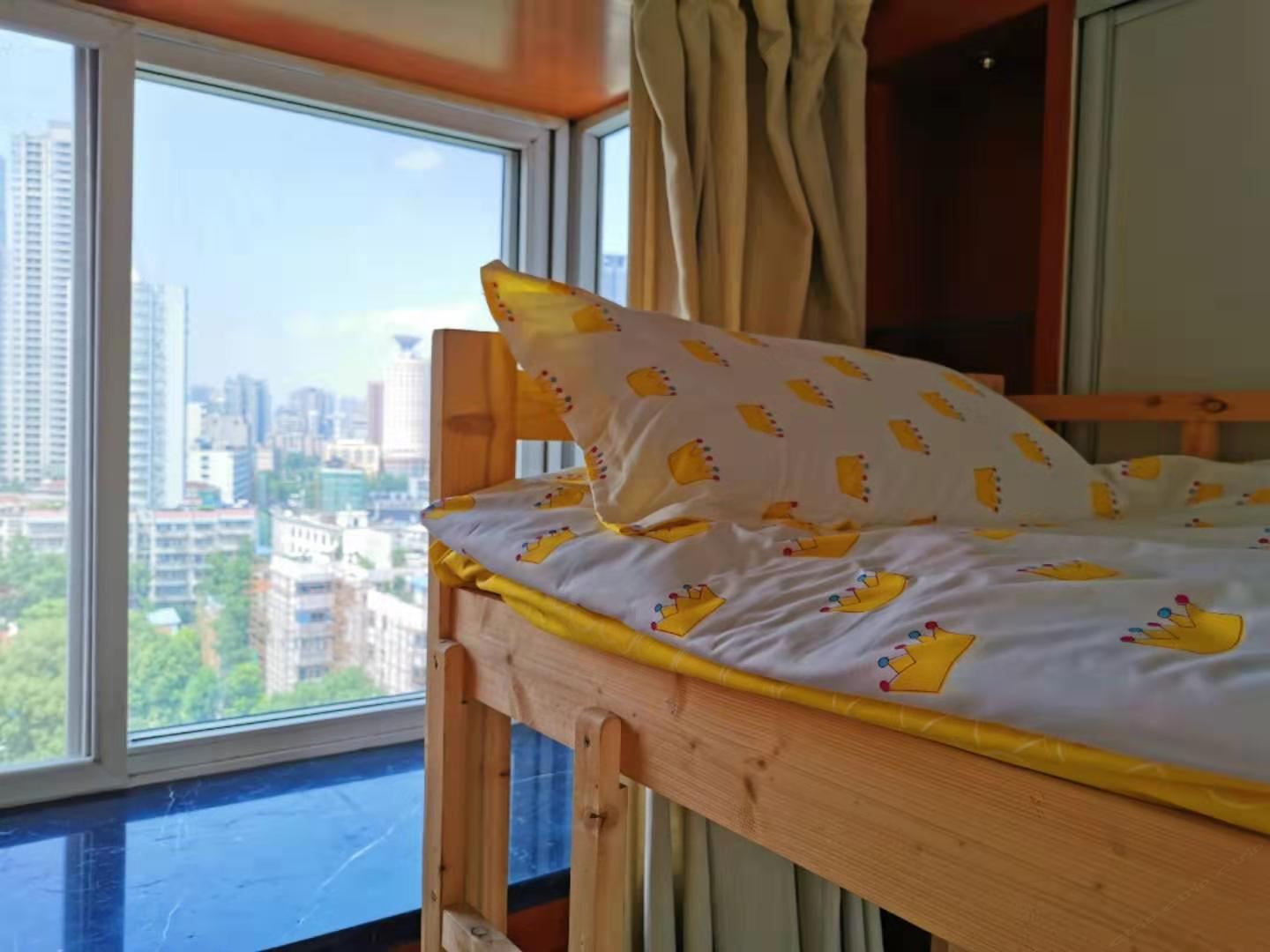 青春飞扬4人间(床位)(公共卫浴)