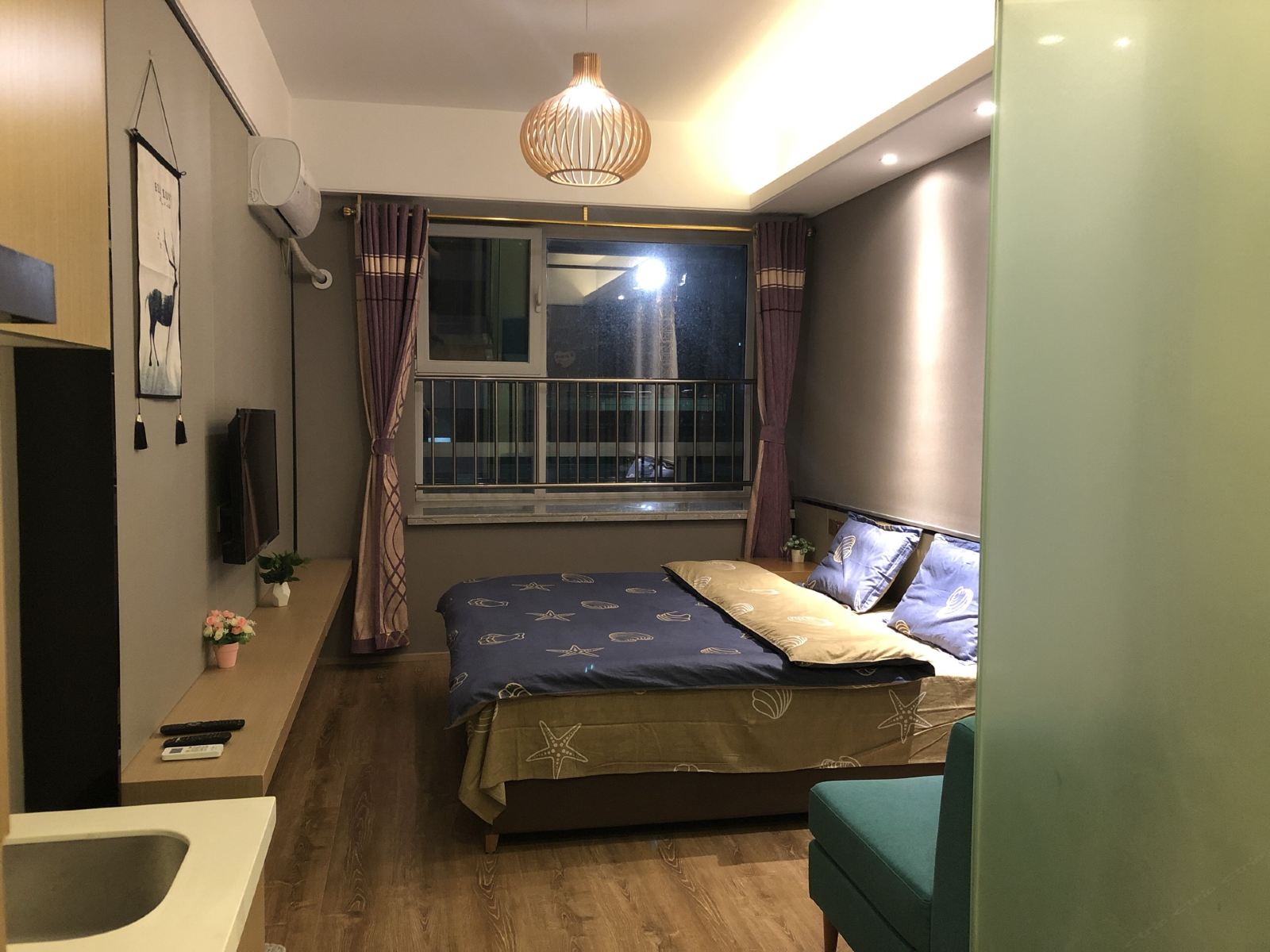 豪华大床房