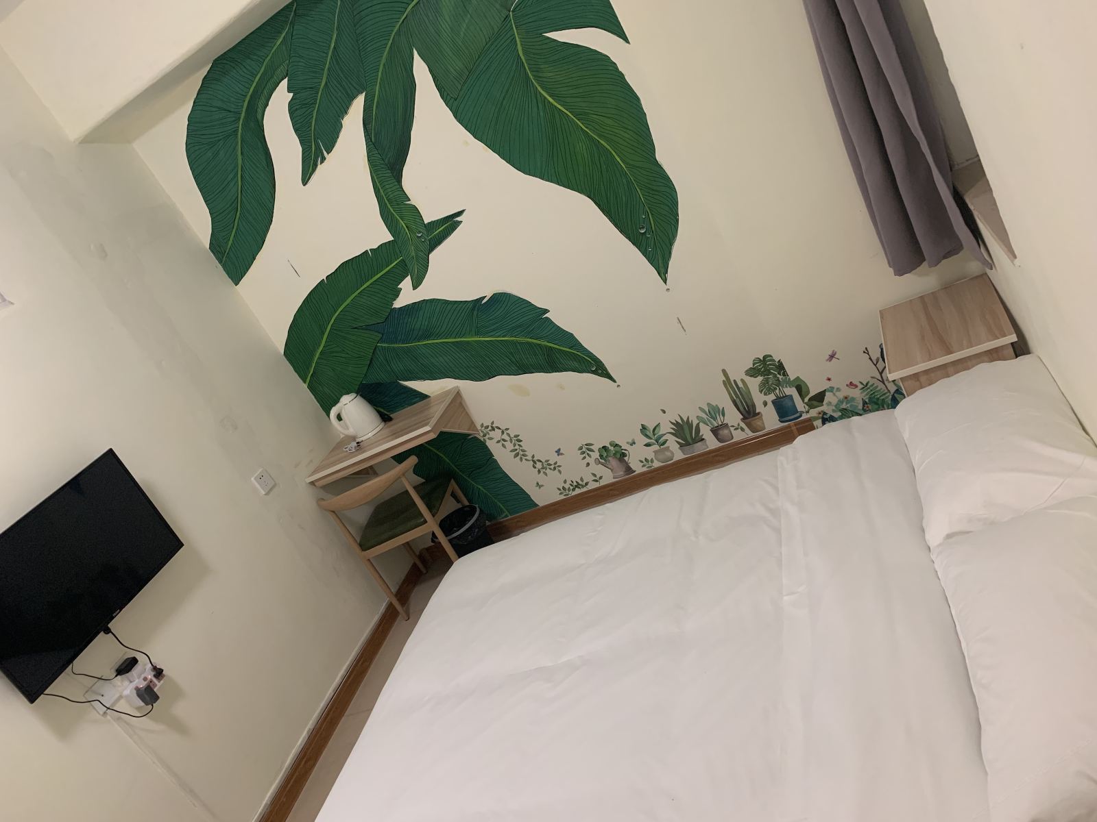 特惠大床房(公共卫浴)