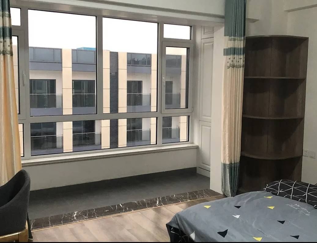 豪华大床房