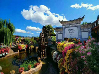 云南瀘沽湖八月份旅游_報團去云南瀘沽湖多少錢_云南瀘沽湖游跟團