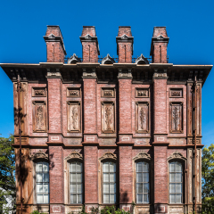  South Hall (viewed from the side) is the only building remaining from the original campus of the University of California, Berkeley. It was built in 1873.