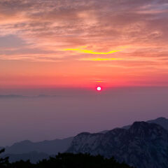 Sunrise on Huashan Mountain