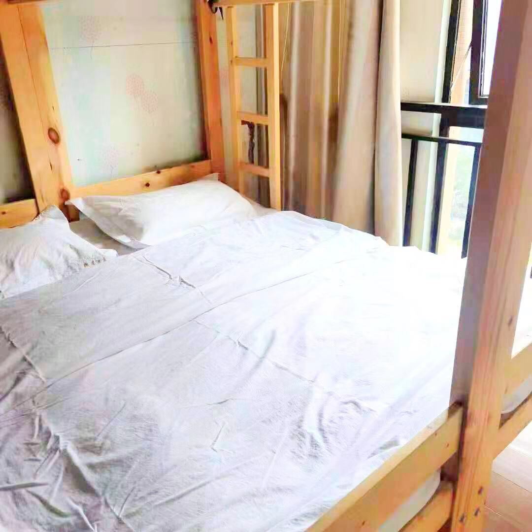 四人间