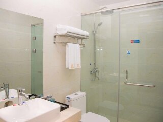 春节新疆游价格_新疆9日游跟团费用_新疆双人旅游价格