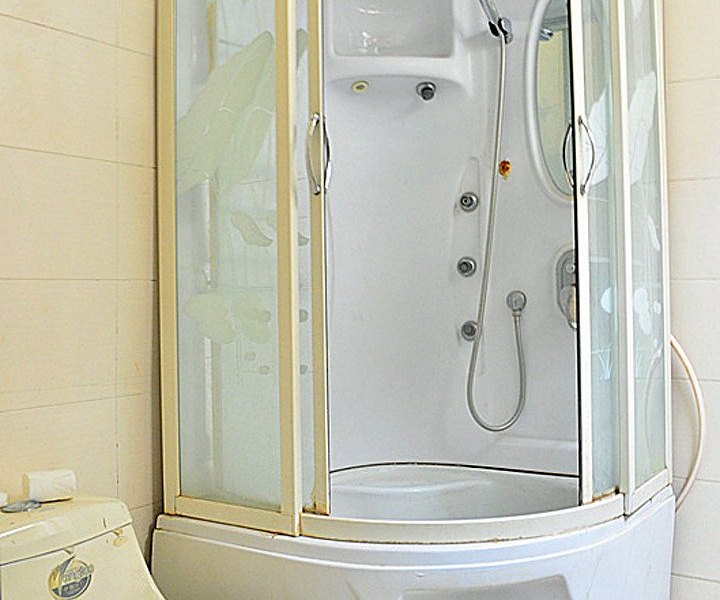 hotelPic