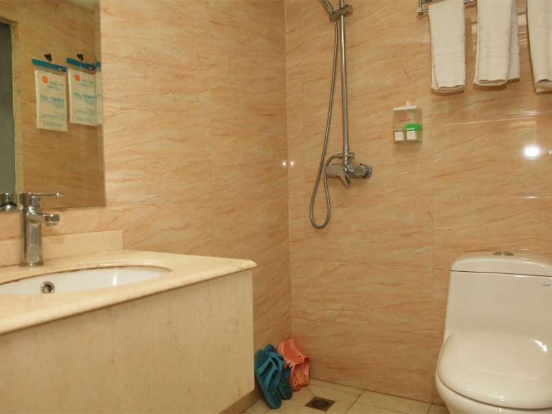 hotelPic
