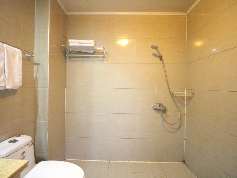 hotelPic