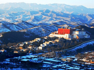 亞布力雪鄉(xiāng)旅游價(jià)格_亞布力雪鄉(xiāng)旅游要多少錢跟團(tuán)_到亞布力雪鄉(xiāng)旅游多少錢