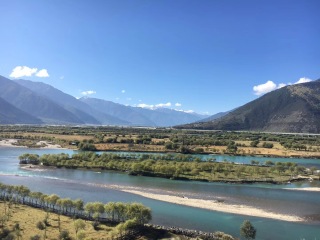 西藏拉薩旅行跟團(tuán)_2021去西藏拉薩旅游團(tuán)報(bào)價(jià)_西藏拉薩旅游價(jià)格