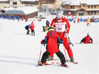 東北長(zhǎng)白山旅游多少錢一個(gè)人_東北長(zhǎng)白山旅行團(tuán)自由行_現(xiàn)在去東北長(zhǎng)白山旅游多少錢