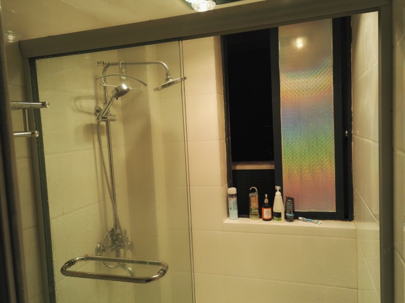 hotelPic