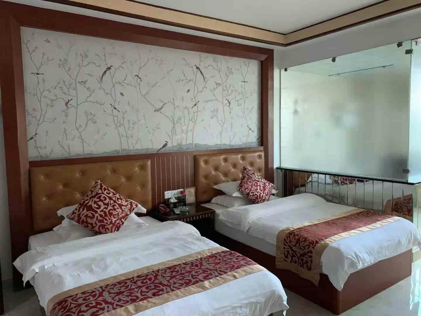 标准双床房