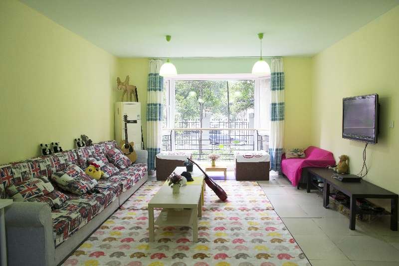 hotelPic