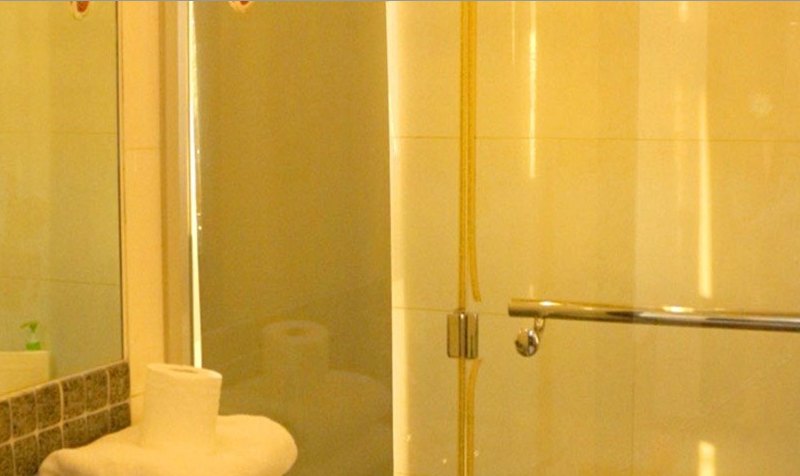 hotelPic
