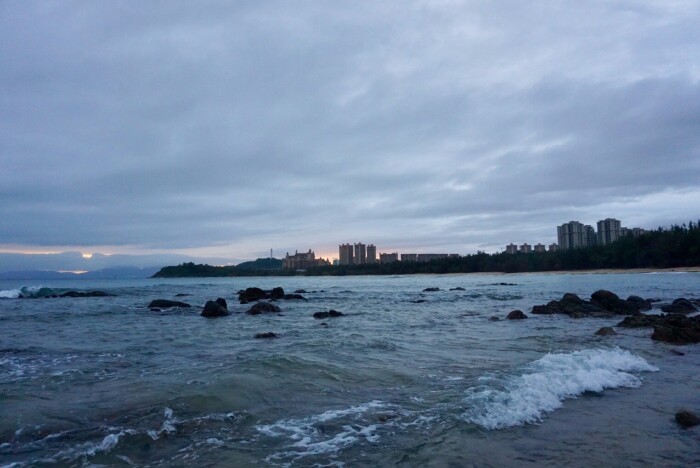 海南不止三亚,几乎每天都在下雨的国庆海南东线自驾游