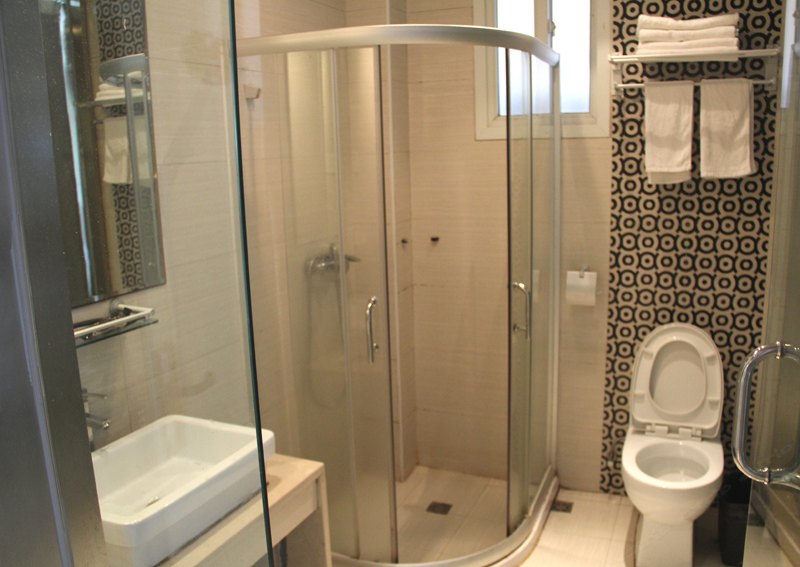 hotelPic