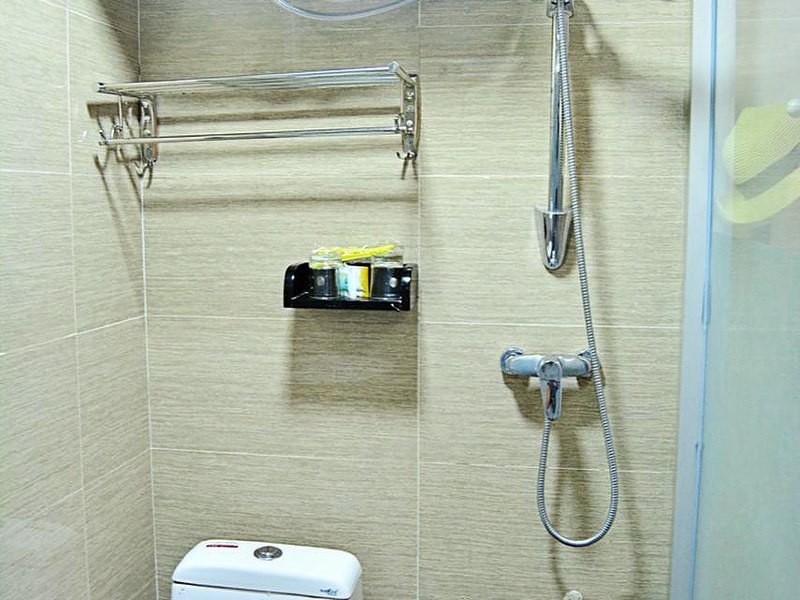 hotelPic