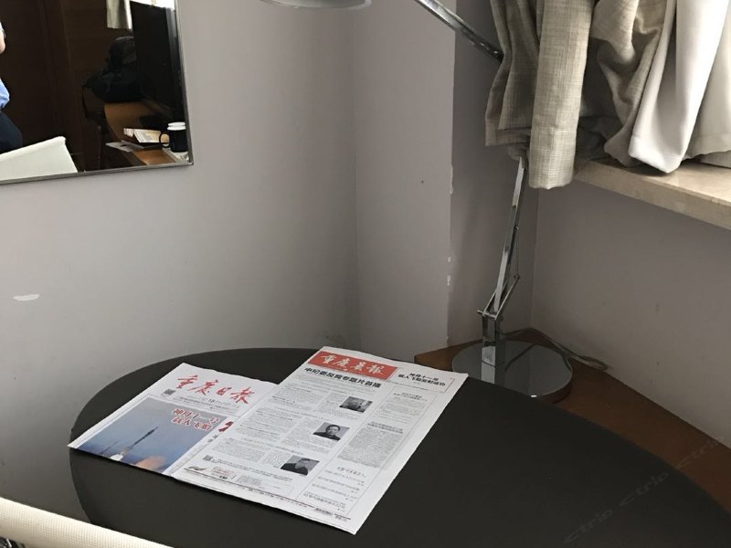 hotelPic