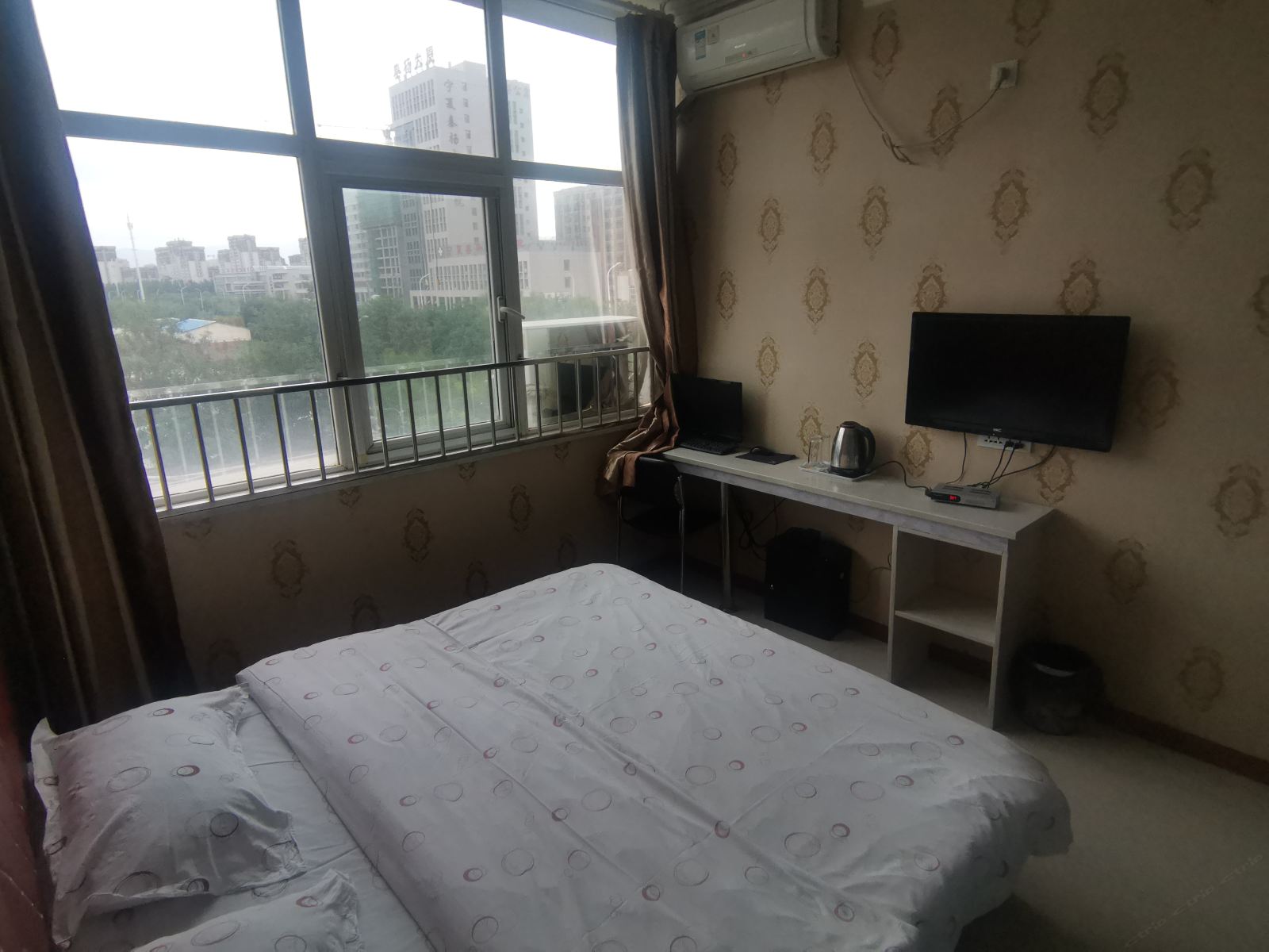 豪华单人间