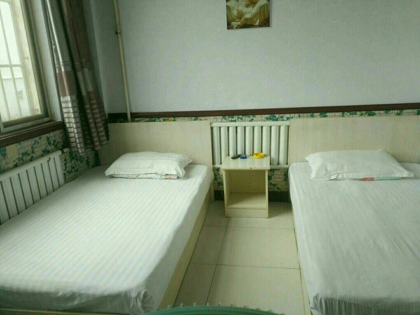 标准双床间