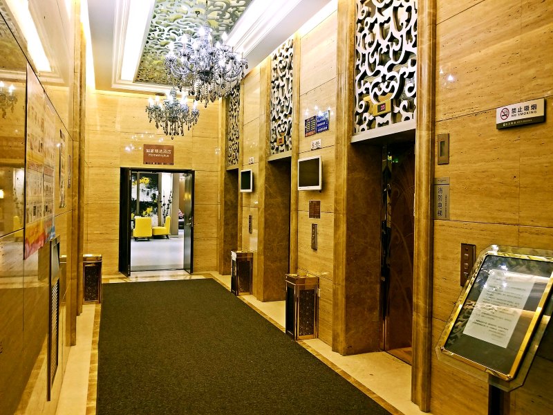 酒店大堂