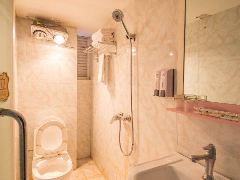 hotelPic