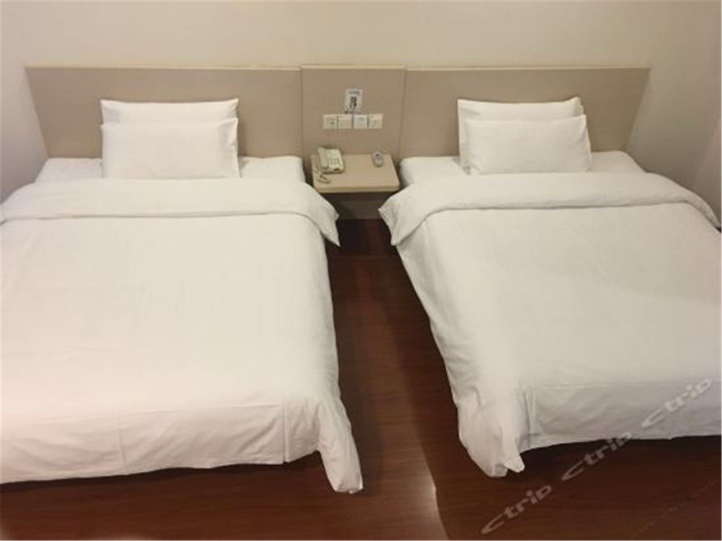 零压高级双床房