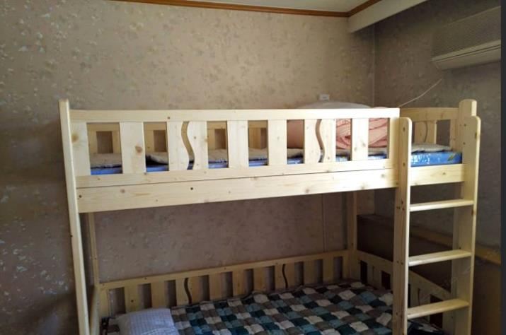 格调娇羞女生床位房