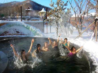 特價亞布力雪鄉(xiāng)游_亞布力雪鄉(xiāng)旅游費用多少_亞布力雪鄉(xiāng)旅游跟團多少錢