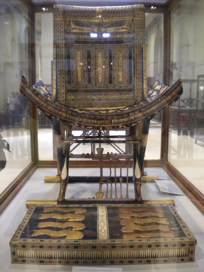 我的心乘着风,来到古老神奇的埃及,又去往金光