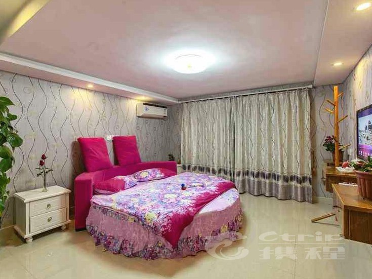 hotelPic