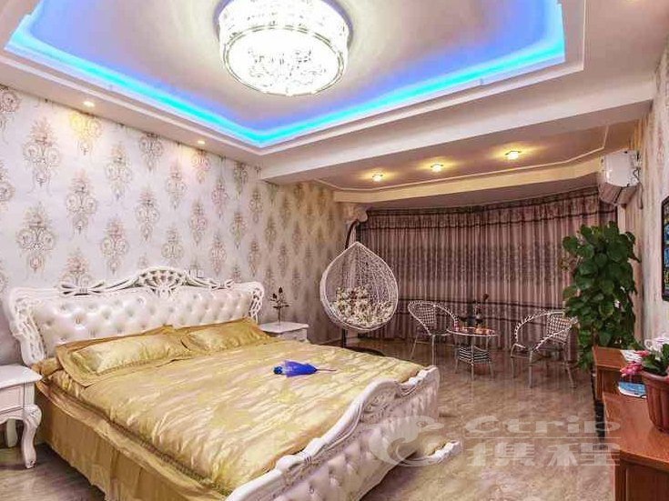 hotelPic