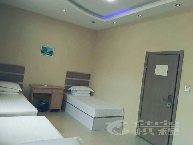 hotelPic
