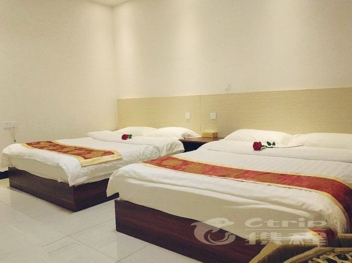 hotelPic