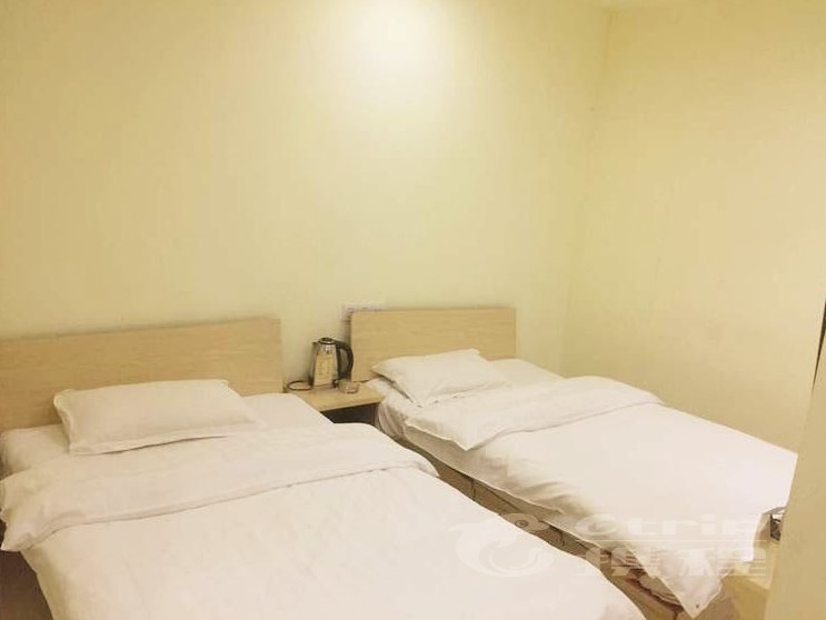 hotelPic