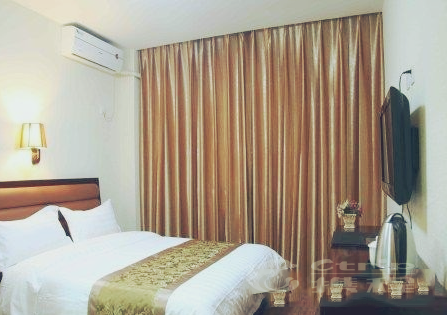 hotelPic