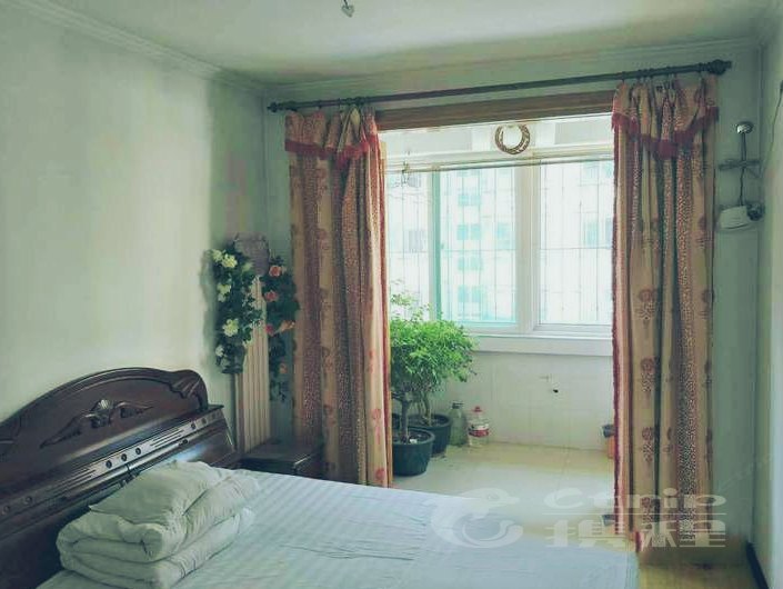 hotelPic