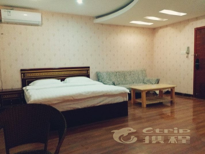 hotelPic