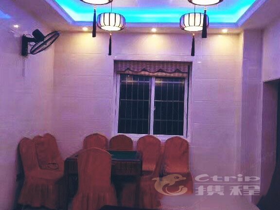 hotelPic