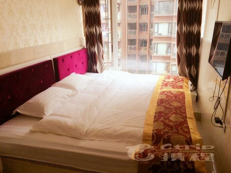 hotelPic