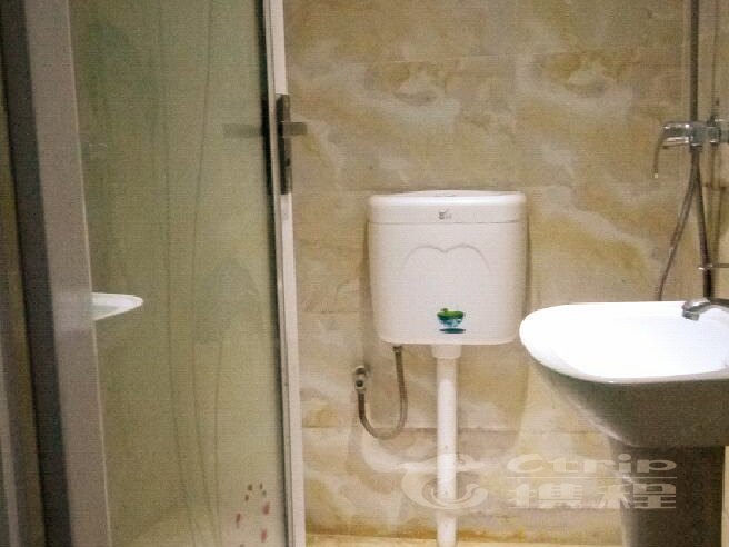 hotelPic