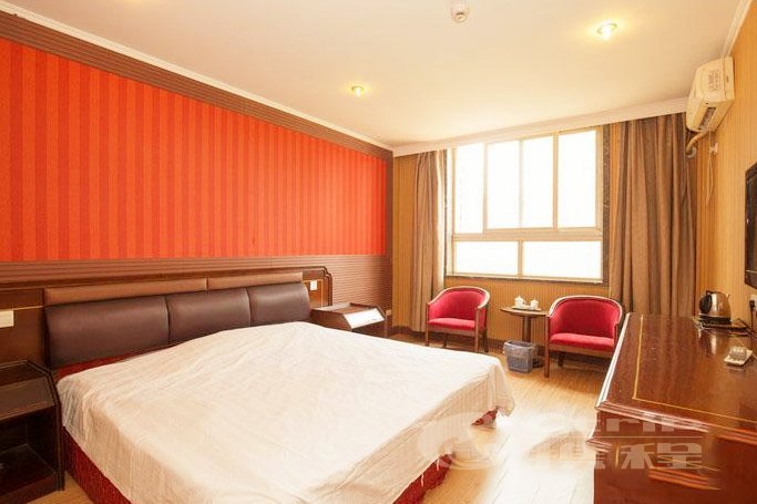 hotelPic