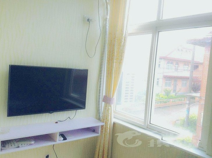 hotelPic